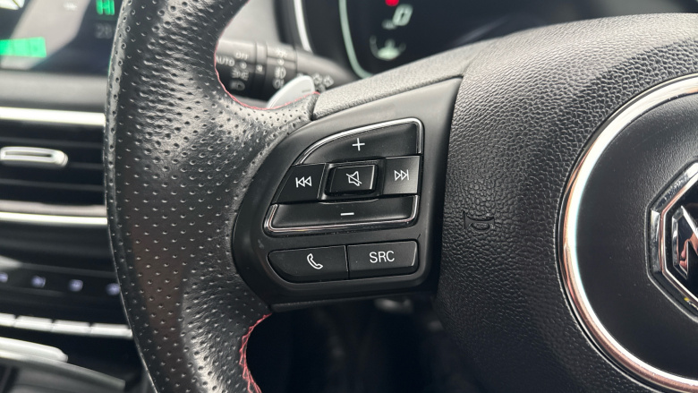 MG Hs 1.5 T-GDI Exclusive 5dr DCT Petrol Hatchback